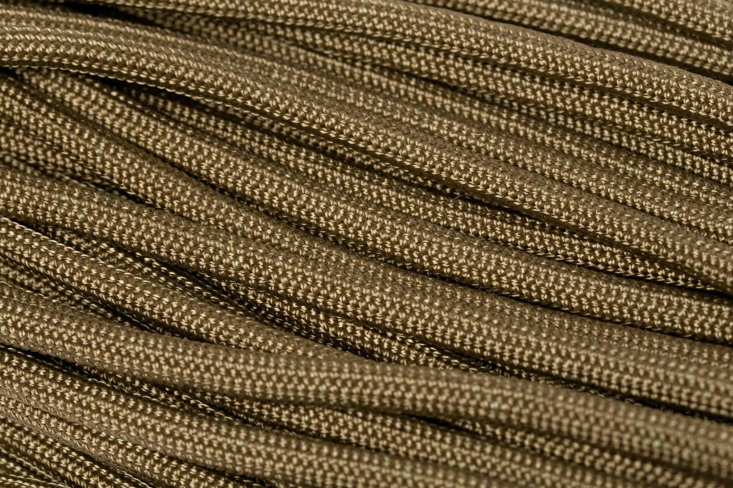 Knivesandtools 550 Paracorde Type III Military Spec RG1168H, Coyote, 100 Ft (30,48 M) 5 Knivesandtools 550 Paracorde Type III Military Spec RG1168H, Coyote, 100 Ft (30,48 M) – Image 3