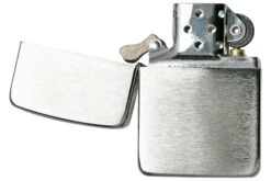 Zippo 1941 Replica Chrome Brush 60000665 Argenté, Briquet -Plein Air Outils Magasin ZP1941 000930 03 zippo